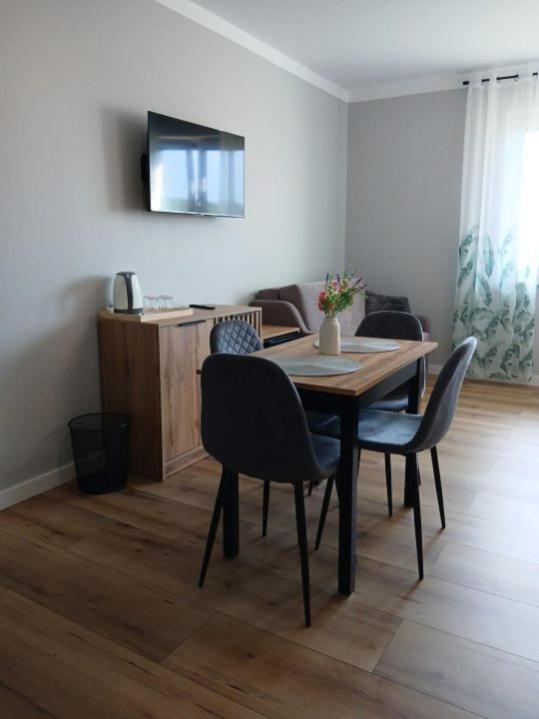 Noclegi Sunny House Witanowice Екстериор снимка